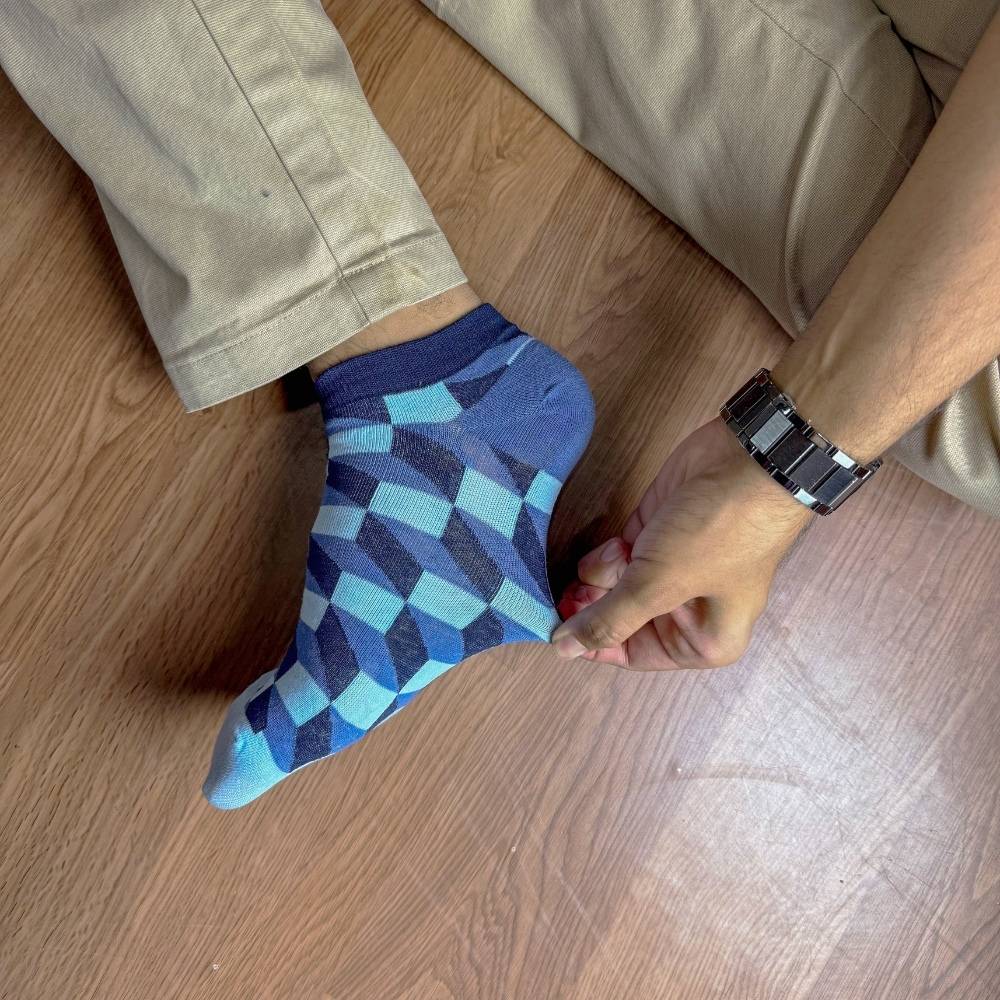 Multicolor Ankle Length Socks for Men