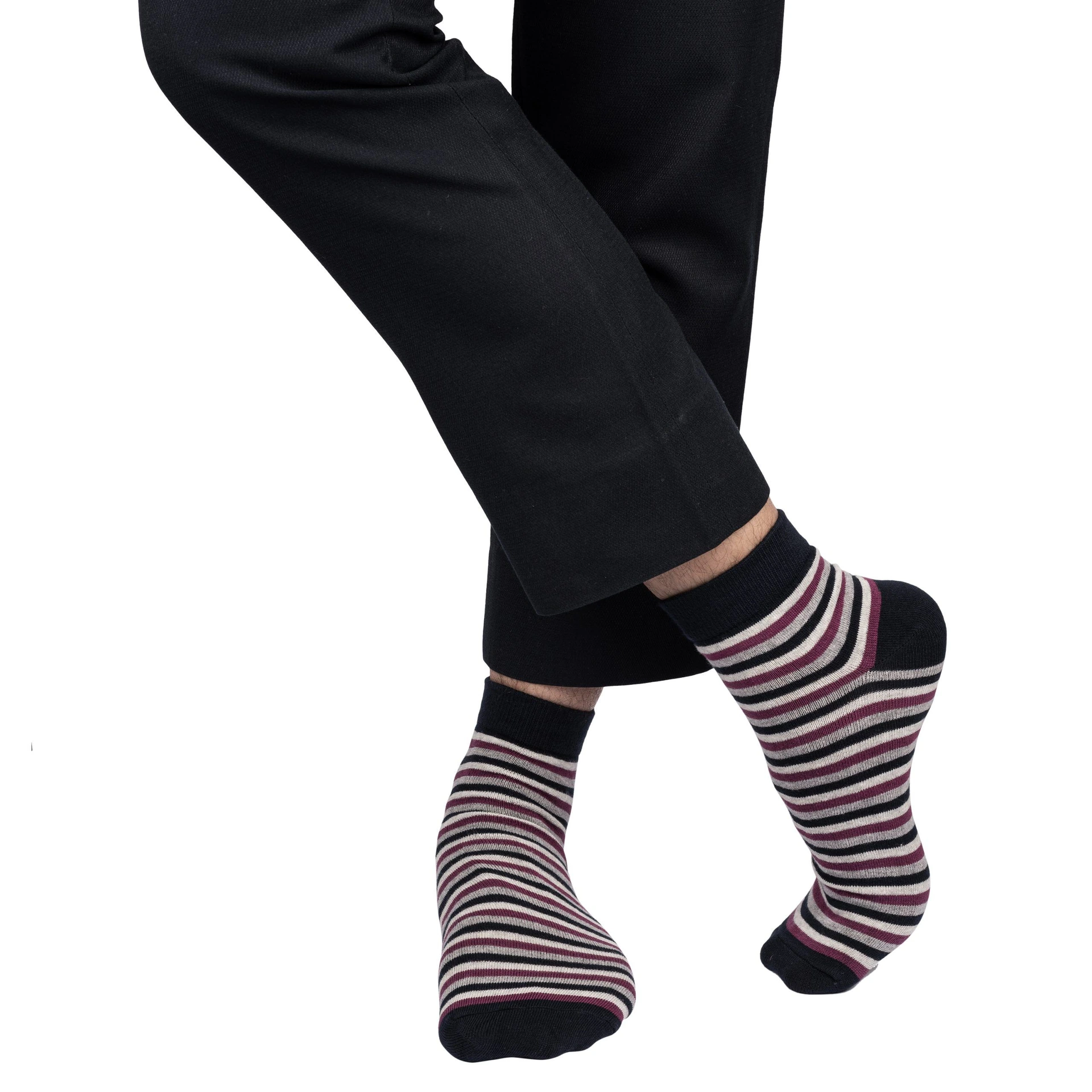 Purple Ankle Length Socks for Men