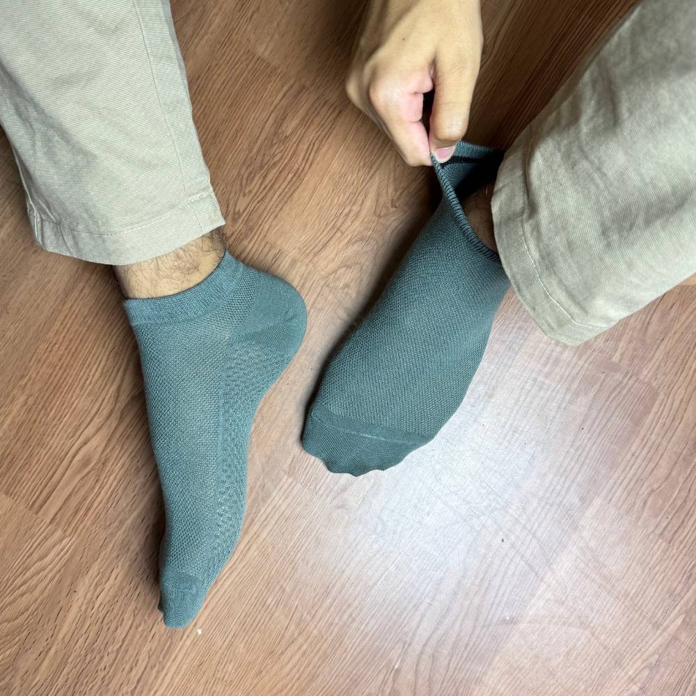 Green Ankle Length Socks for Men