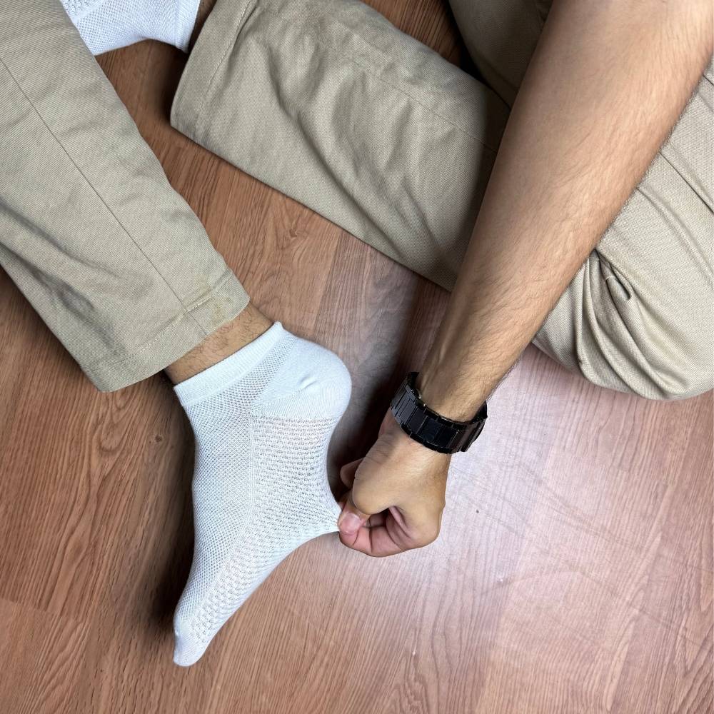 White Ankle Length Socks for Men