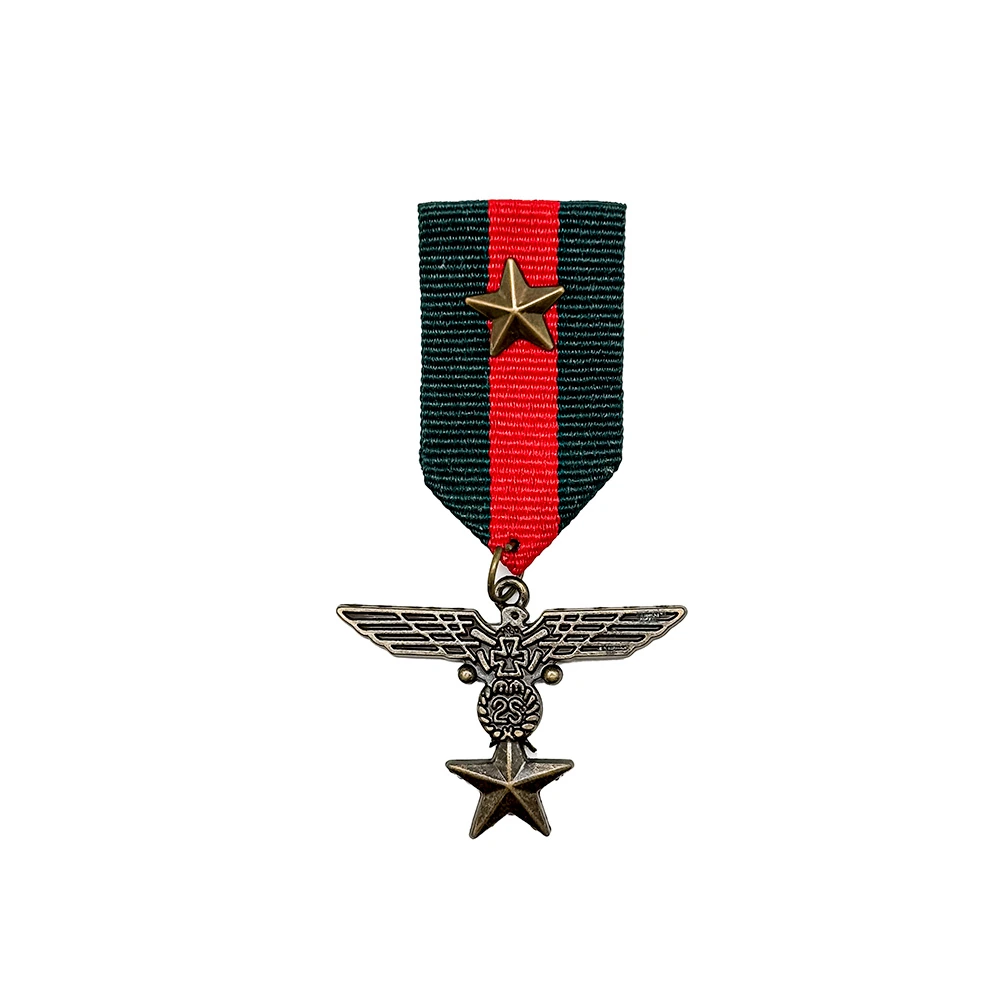 Military Inspired Medal with Eagle and Star Design Brass Lapel Pin for Men