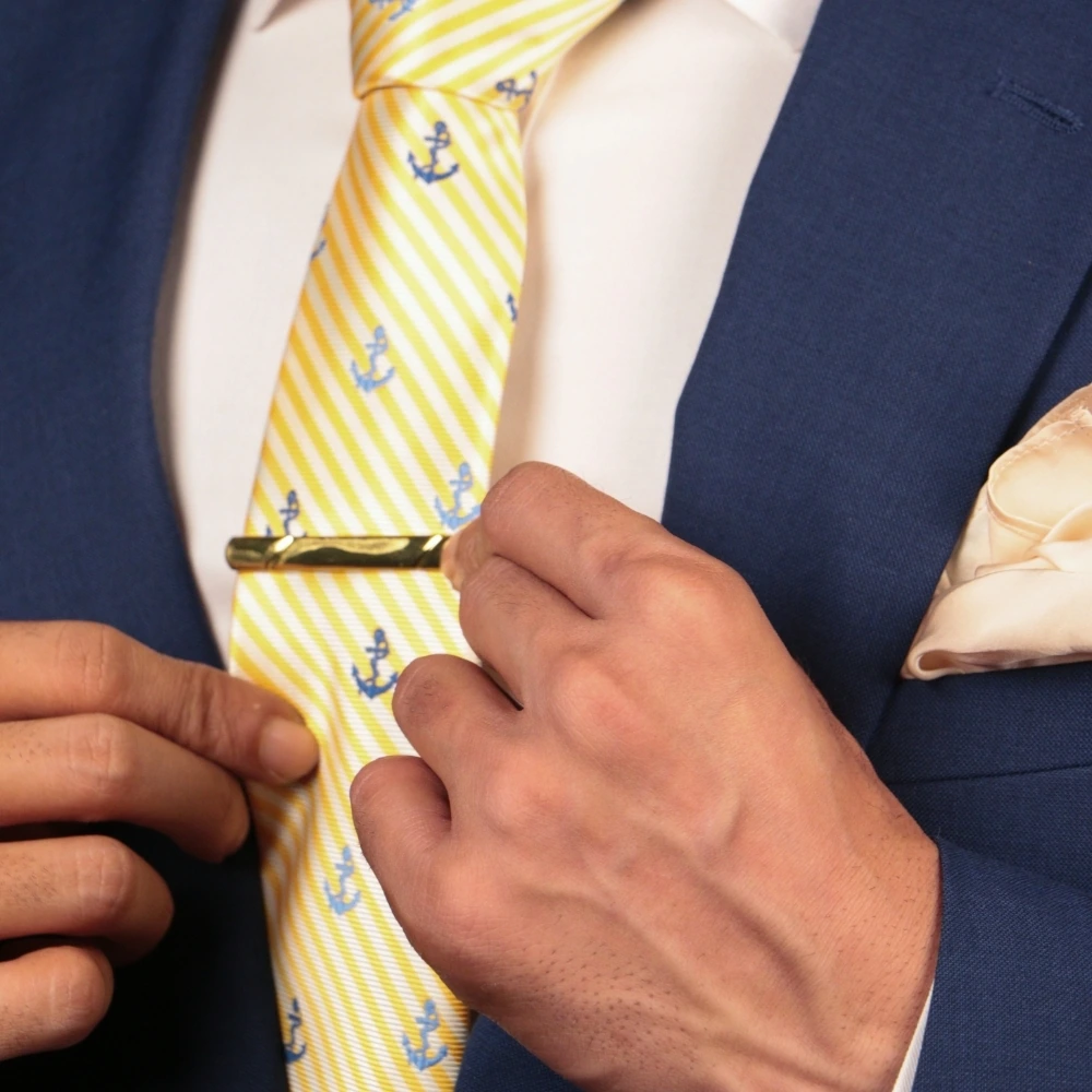 Elegant Style Gold Tie Bar for Men