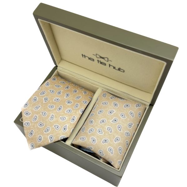 Beige Paisley Italian Silk Necktie and Pocket Square Set Gift Set for Men