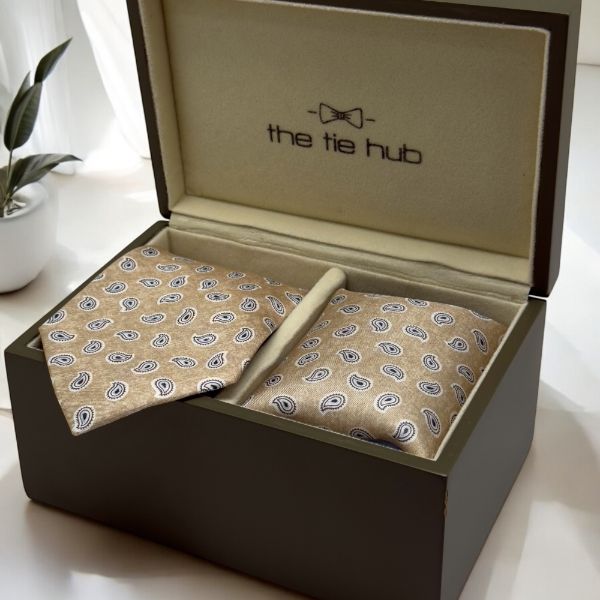 Beige Paisley Italian Silk Necktie and Pocket Square Set Gift Set for Men