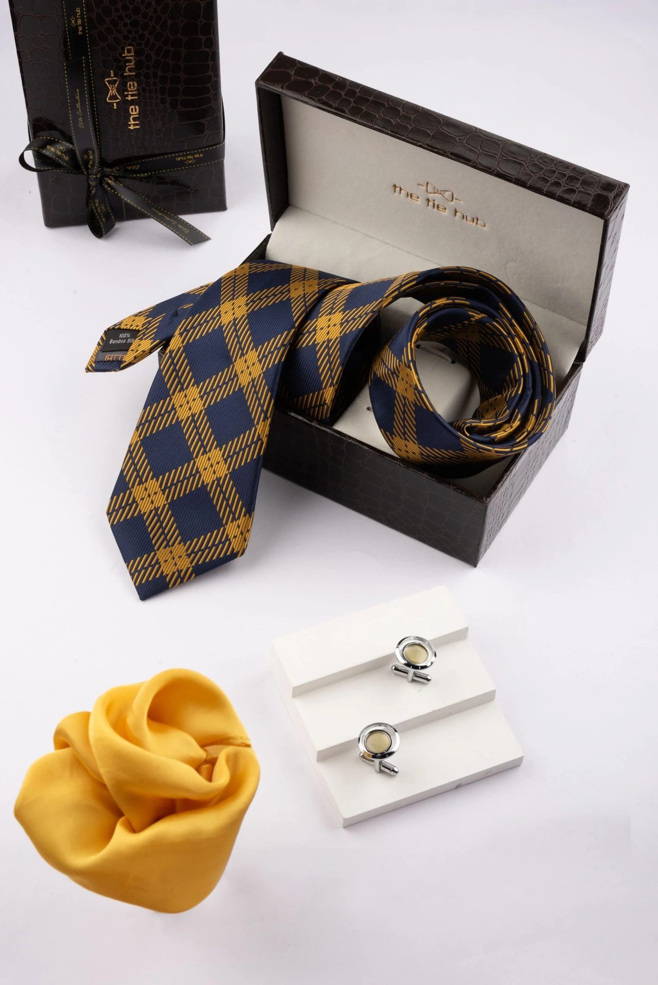 Blue Checks Necktie with Pocket Square and Cufflinks Gift Set for Men