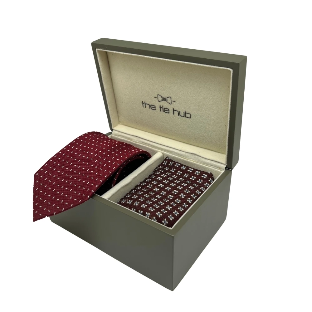 Maroon Silk Necktie and Burgundy Wool Pocket Square Gift Set - a Sophisticated Combo for Men