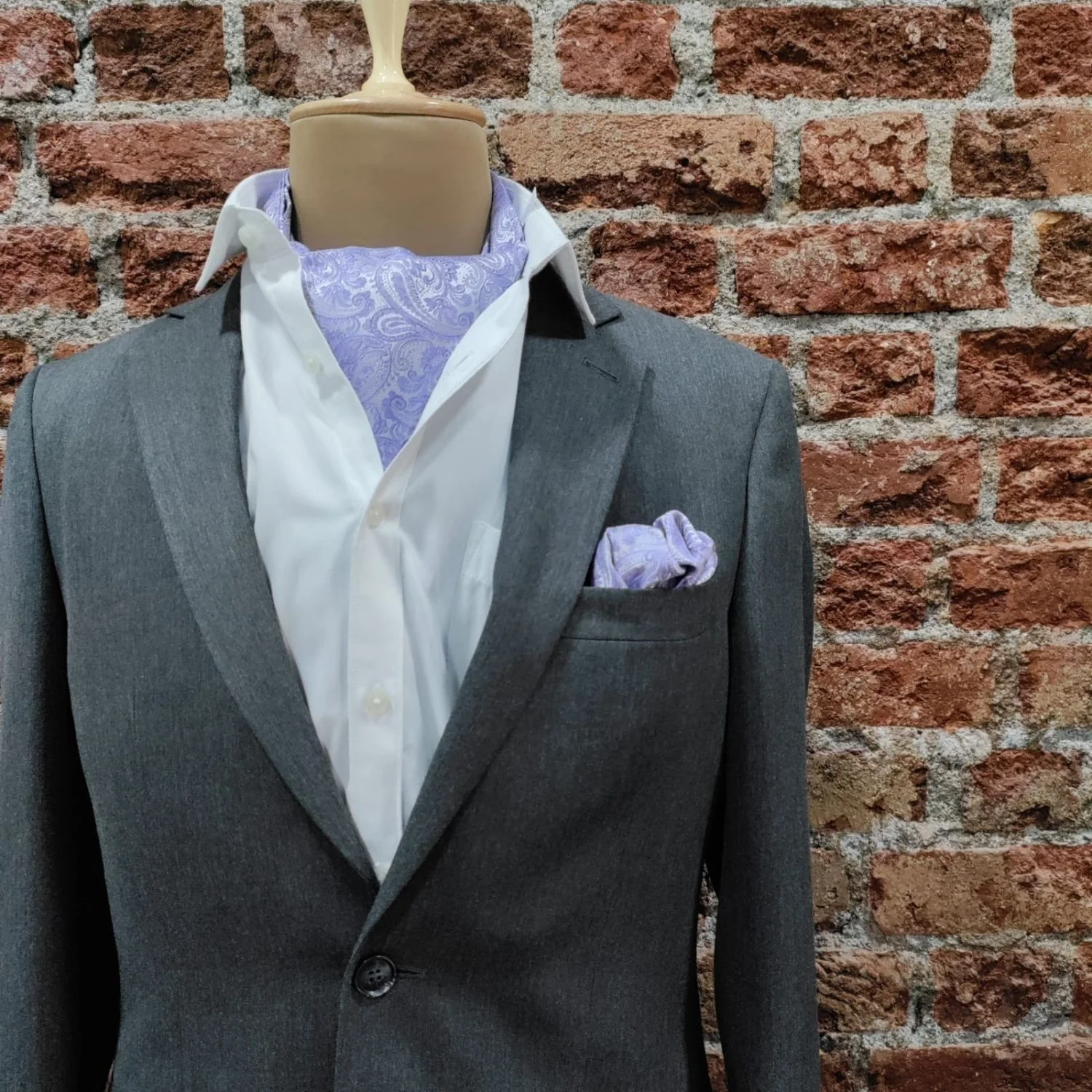 Purple Paisley Cravat and Pocket Square Combo for Men