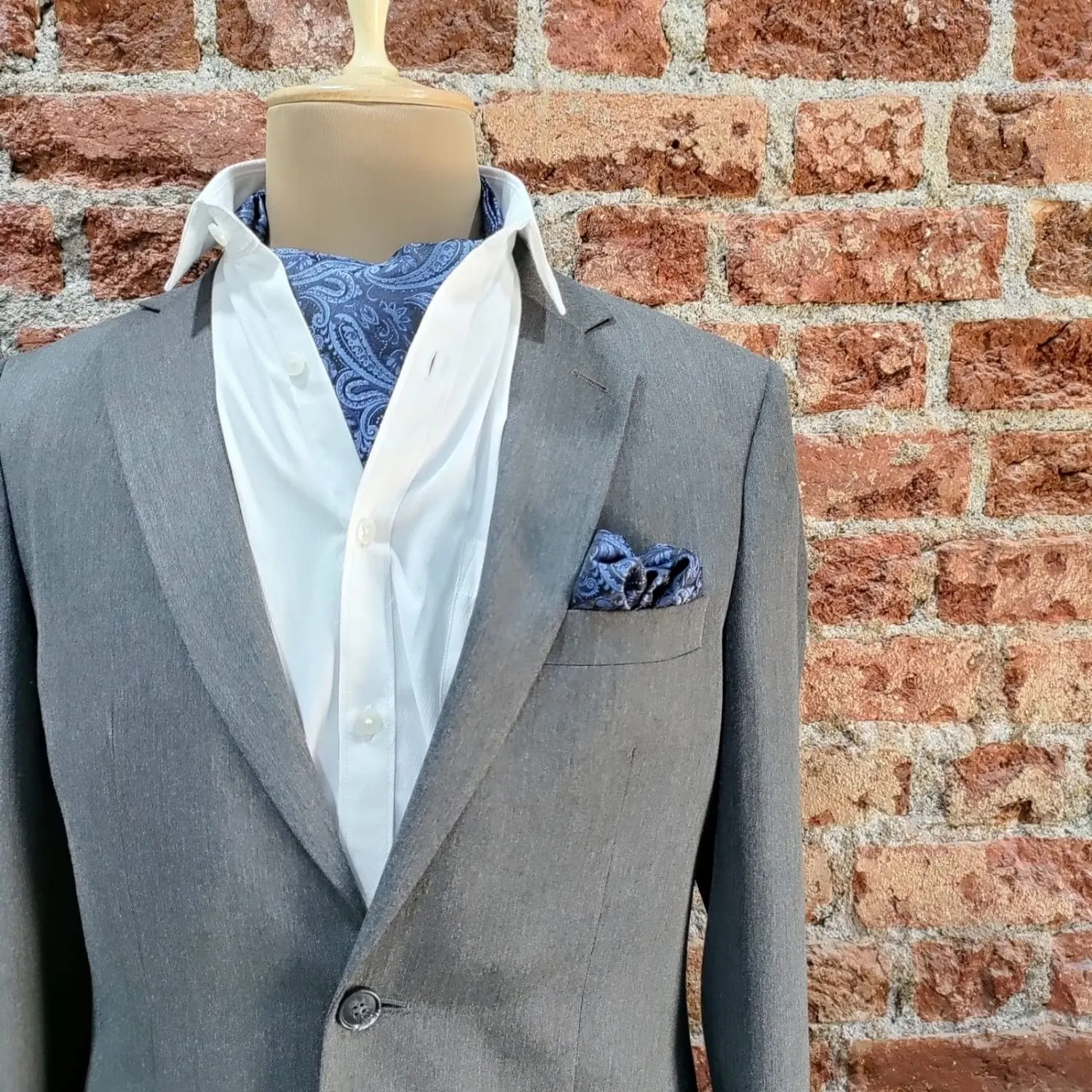 Navy Blue Paisley Cravat and Pocket Square Combo for Men