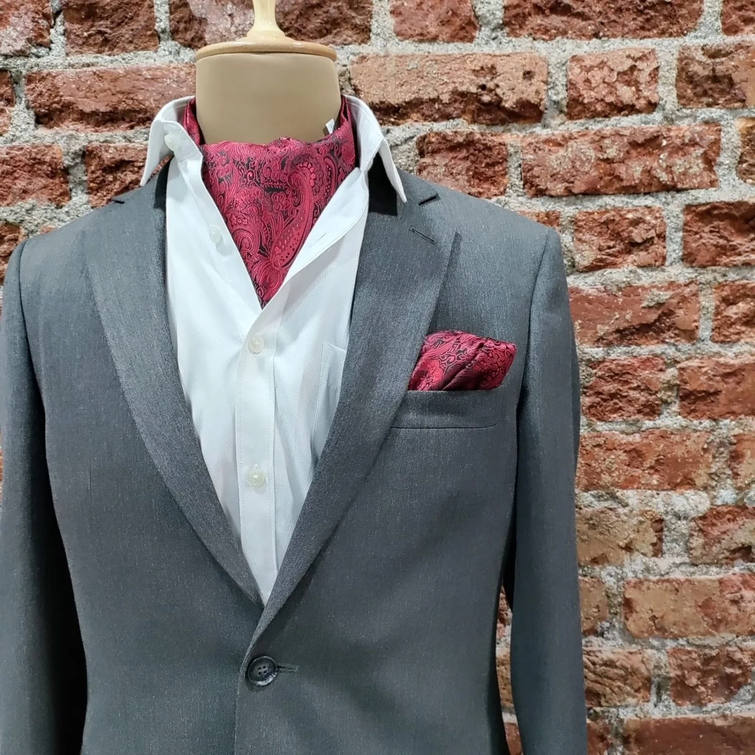 Maroon Paisley Cravat and Pocket Square Combo for Men