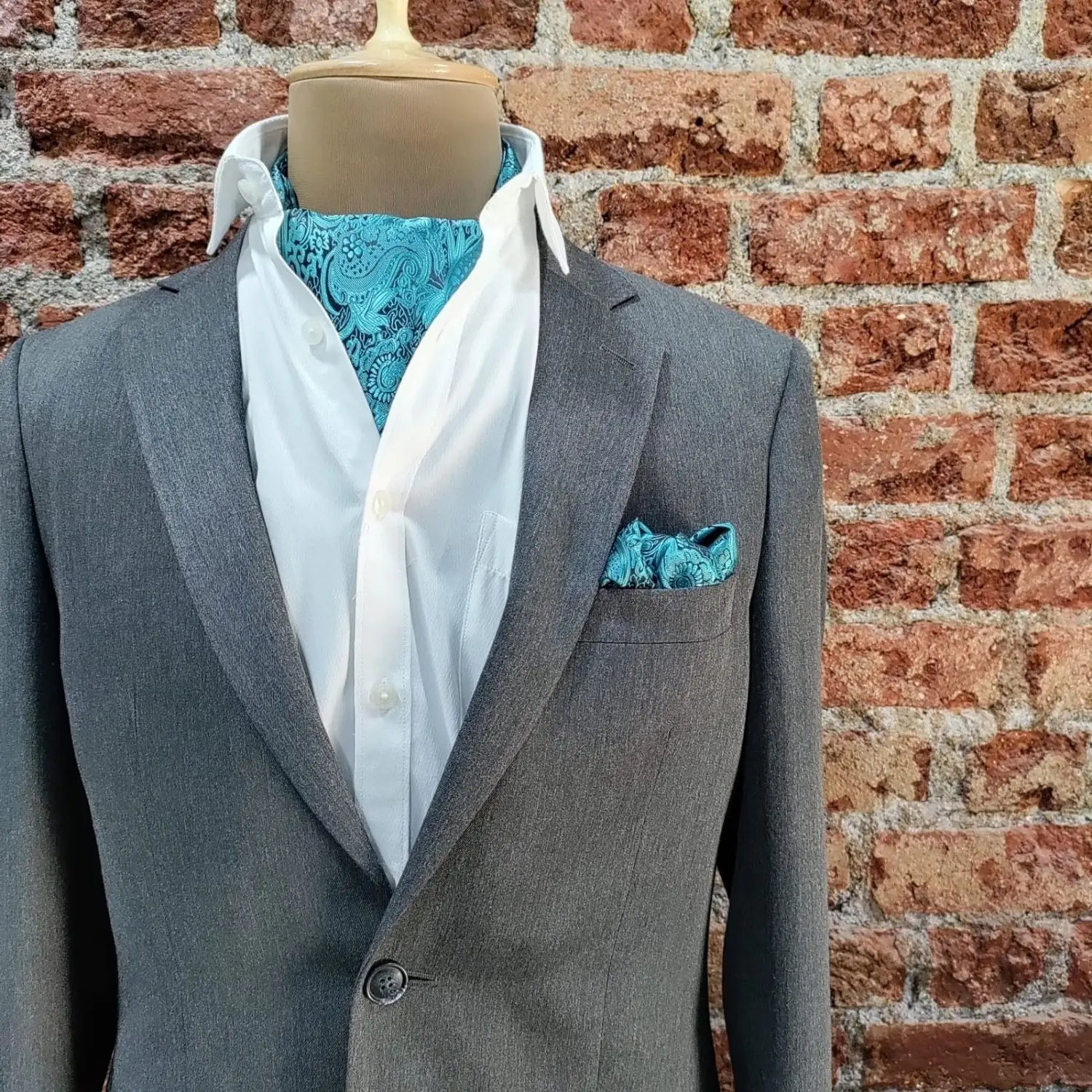 Blue Paisley Cravat and Pocket Square Combo for Men