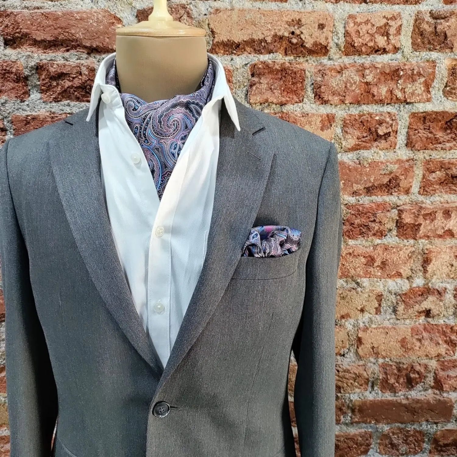 Purple Paisley Cravat and Pocket Square Combo for Men