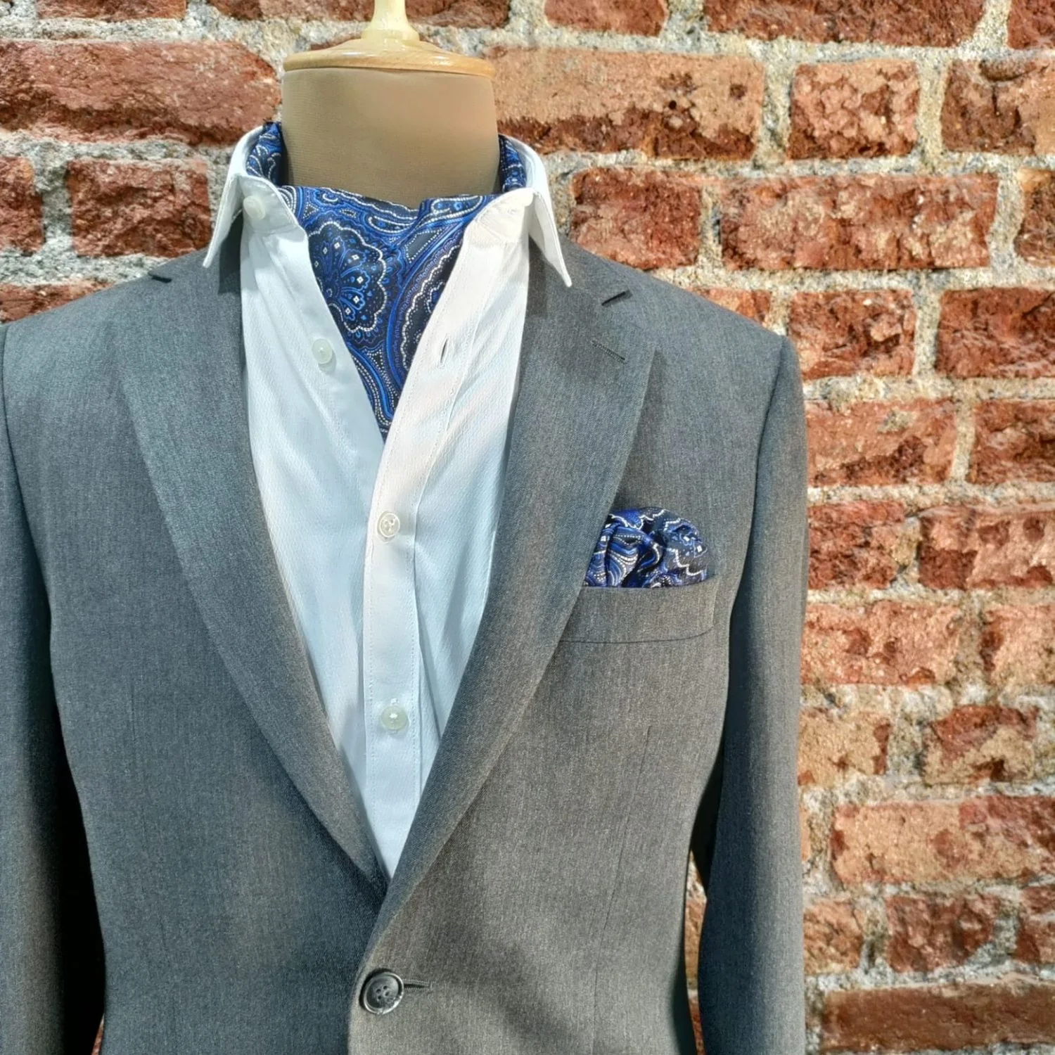 Blue Paisley Cravat and Pocket Square Combo for Men